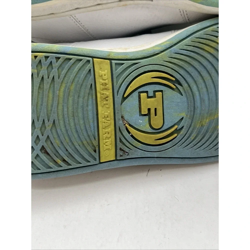 Phat farm size 5 boys Shoes PC Ice 2 white skyline